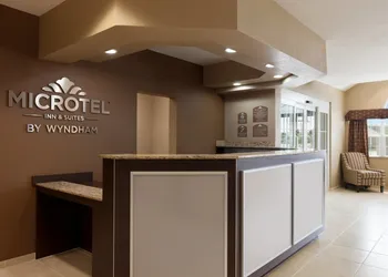 Microtel Inn & Suites By Wyndham Midland hotel thumbnail 2