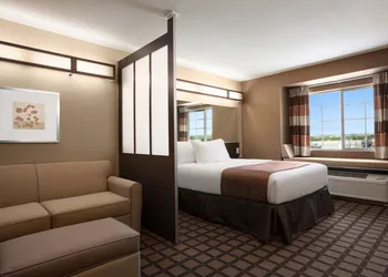 Microtel Inn & Suites By Wyndham Midland hotel thumbnail 6
