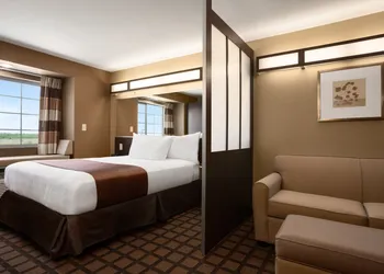 Microtel Inn & Suites By Wyndham Midland hotel thumbnail 7