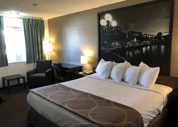 Super 8 by Wyndham Fernley hotel thumbnail 8