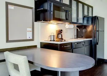 Candlewood Suites Raleigh Crabtree by IHG hotel thumbnail 8