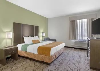 Best Western Plus North Houston Inn & Suites hotel thumbnail 7