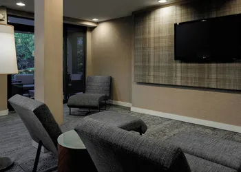 Courtyard by Marriott Springfield hotel thumbnail 2
