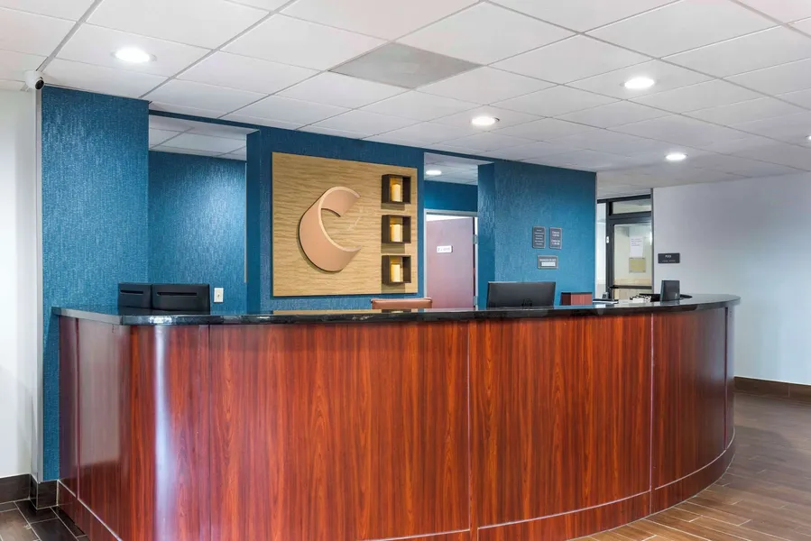 Comfort Suites Atlanta Airport hotel detail image 2