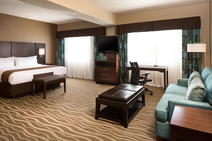 Holiday Inn & Suites Overland Park West by IHG hotel detail image 6