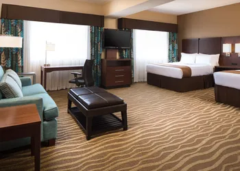 Holiday Inn & Suites Overland Park West by IHG hotel thumbnail 7