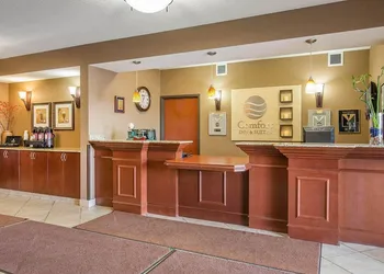 Comfort Inn & Suites hotel thumbnail 2