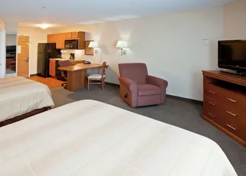Candlewood Suites Louisville North by IHG hotel thumbnail 2