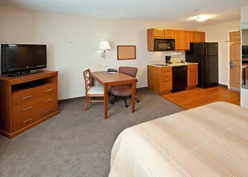 Candlewood Suites Louisville North by IHG hotel thumbnail 3