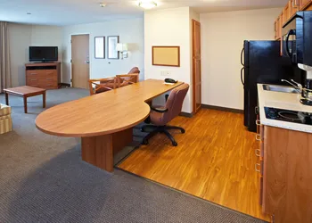 Candlewood Suites Louisville North by IHG hotel thumbnail 4