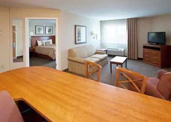 Candlewood Suites Louisville North by IHG hotel thumbnail 6