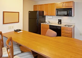 Candlewood Suites Louisville North by IHG hotel thumbnail 8