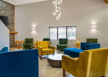 Clarion Pointe Louisville East hotel thumbnail 2