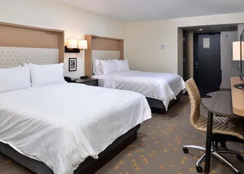 Holiday Inn Hotel & Suites Overland Park - Convention Center by IHG hotel thumbnail 3
