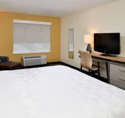 Holiday Inn Hotel & Suites Overland Park - Convention Center by IHG hotel detail image 4