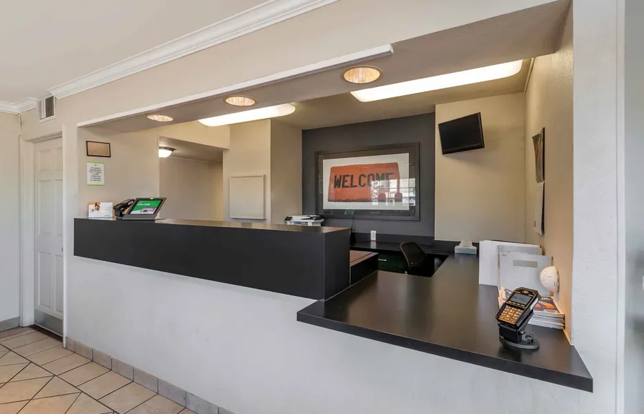 Extended Stay America Suites Kansas City Shawnee Mission hotel detail image 2
