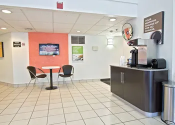 Motel 6 East Brunswick, NJ hotel thumbnail 2
