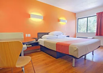 Motel 6 East Brunswick, NJ hotel thumbnail 5