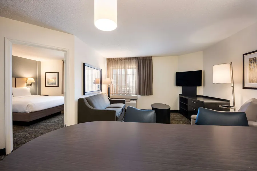 Sonesta Simply Suites Cleveland North Olmsted Airport hotel detail image 6