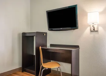 Motel 6 Rocky Mount, NC hotel thumbnail 8