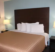 Sterling Inn Niagara Falls near IAG Airport hotel detail image 5