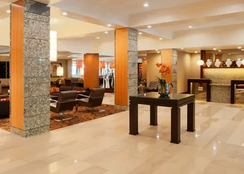 DoubleTree by Hilton Hotel St. Louis - Chesterfield hotel thumbnail 3