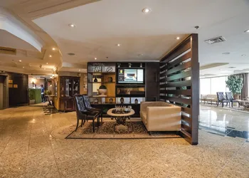 Monte Carlo Inn Airport Suites hotel thumbnail 8