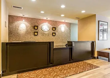 Comfort Suites Fairview Heights - St. Louis hotel thumbnail 2