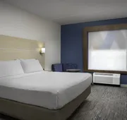 Holiday Inn Express & Suites Pittsburgh North Shore by IHG hotel detail image 4
