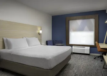Holiday Inn Express & Suites Pittsburgh North Shore by IHG hotel thumbnail 4