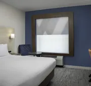 Holiday Inn Express & Suites Pittsburgh North Shore by IHG hotel detail image 5