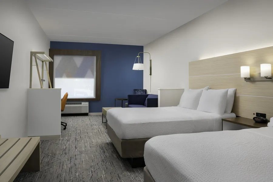 Holiday Inn Express & Suites Pittsburgh North Shore by IHG hotel detail image 6
