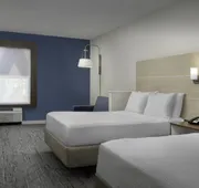 Holiday Inn Express & Suites Pittsburgh North Shore by IHG hotel detail image 7