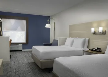 Holiday Inn Express & Suites Pittsburgh North Shore by IHG hotel thumbnail 7