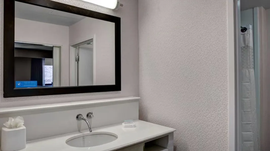 Hampton Inn & Suites Richmond - Downtown hotel detail image 6