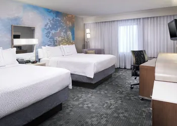 Courtyard by Marriott Cleveland Airport North hotel thumbnail 3