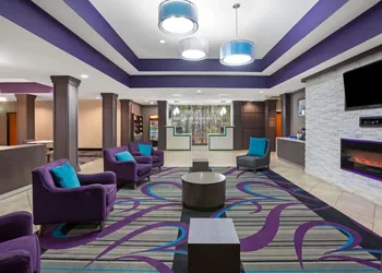 La Quinta Inn & Suites By Wyndham Houston Pasadena North hotel thumbnail 2