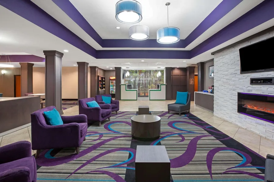 La Quinta Inn & Suites By Wyndham Houston Pasadena North hotel detail image 2