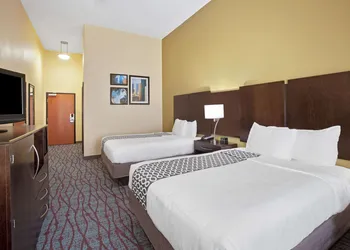 La Quinta Inn & Suites By Wyndham Houston Pasadena North hotel thumbnail 4