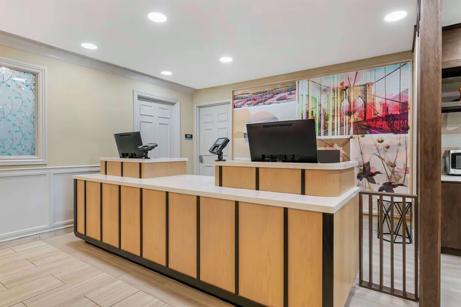 Sonesta ES Suites Dulles Airport hotel detail image 2