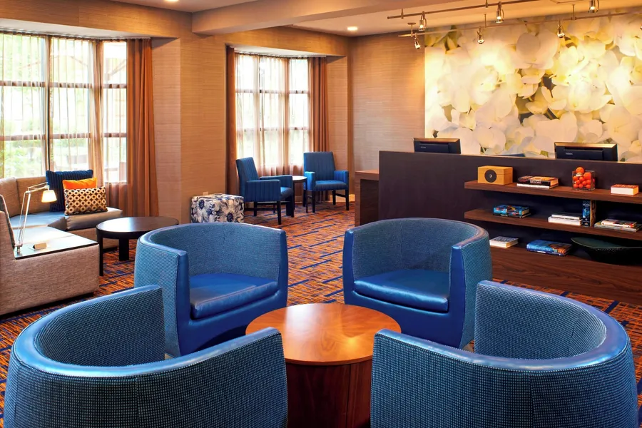 Courtyard by Marriott Cincinnati-Covington hotel detail image 2