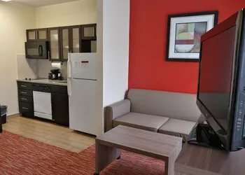 Hawthorn Suites by Wyndham Irving DFW South hotel thumbnail 5