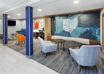 Holiday Inn Express Cleveland Airport - Brookpark by IHG hotel thumbnail 2