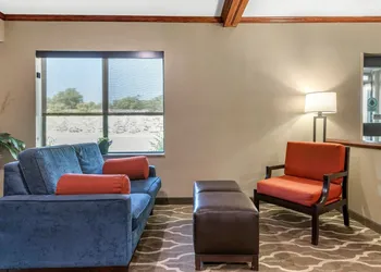 Comfort Suites Grandville - Grand Rapids SW hotel thumbnail 2