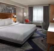 Four Points by Sheraton Vaughan hotel detail image 4