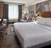 Four Points by Sheraton Vaughan hotel detail image 7