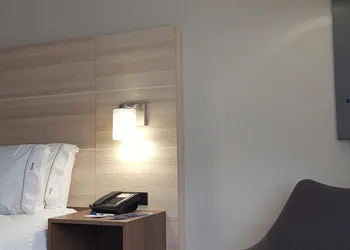 Holiday Inn Express Louisville Northeast by IHG hotel thumbnail 6