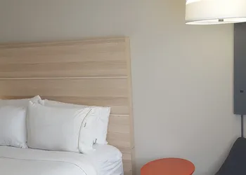 Holiday Inn Express Louisville Northeast by IHG hotel thumbnail 7