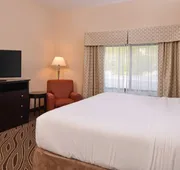 Holiday Inn Express & Suites Washington - Meadow Lands by IHG hotel detail image 4