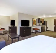 Holiday Inn Express & Suites Washington - Meadow Lands by IHG hotel detail image 5